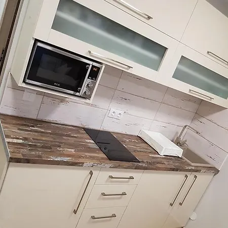 Szikora Apartman, Appartamento Csopak